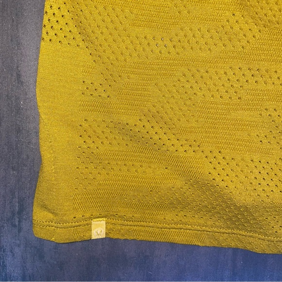 Lululemon Train to Be Tank Top Gold Spice Camo 0 - Picture 6 of 7